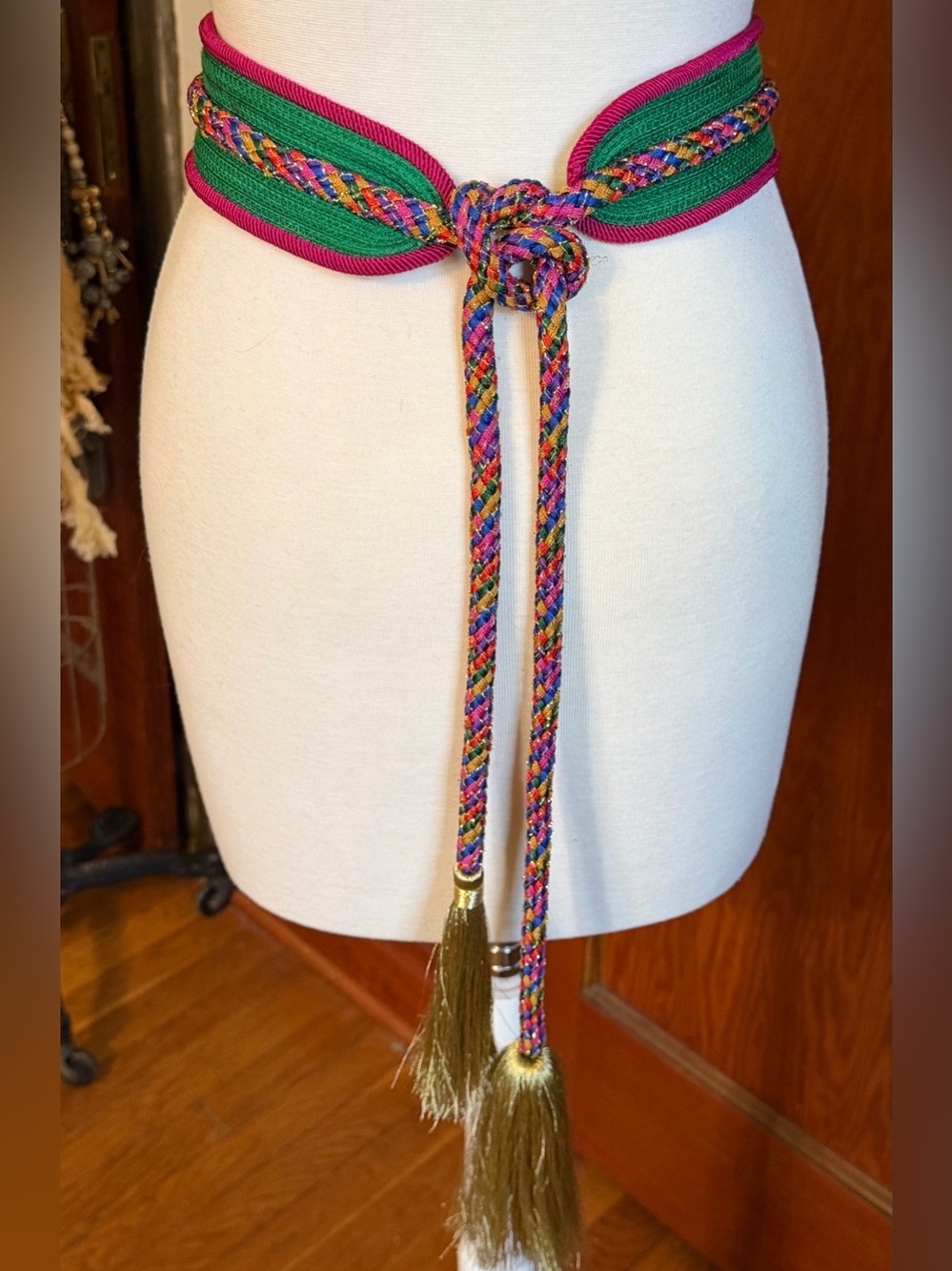 Vintage Fabric Multicolor Belt With Gold Tassels Size Large (L) Length 58” - Picture 14 of 16